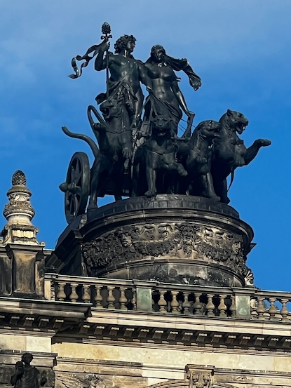 Chariot pulled by four lions, atop the Semperoper, Dresden